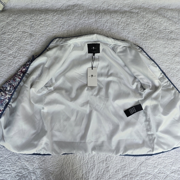 7 For All Mankind Quilted Floral Paisley Jacket White Blue Trim - Picture 13 of 16